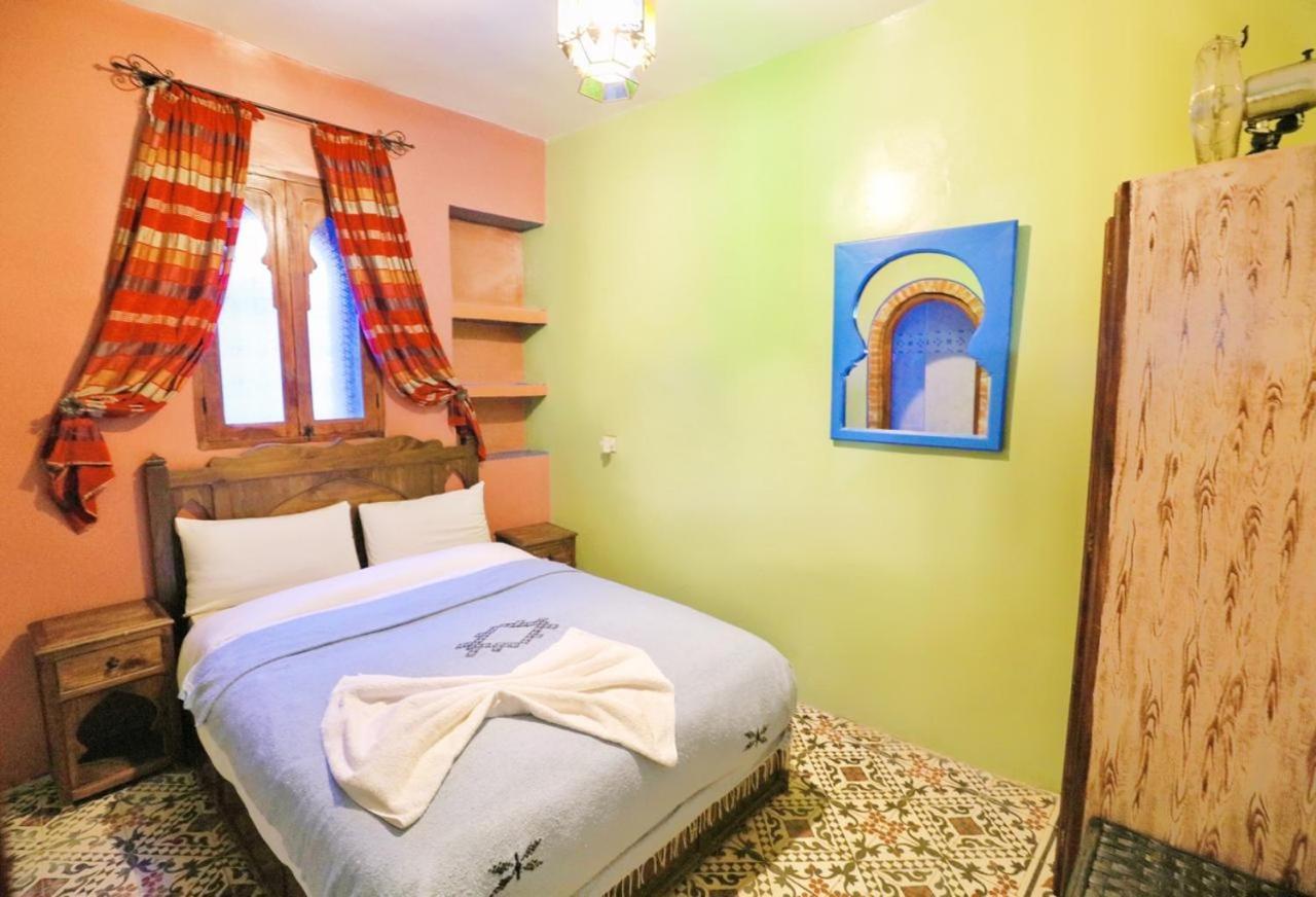 Aymane Rooftop Budget Panoramic Hotel Чефчауен Екстериор снимка