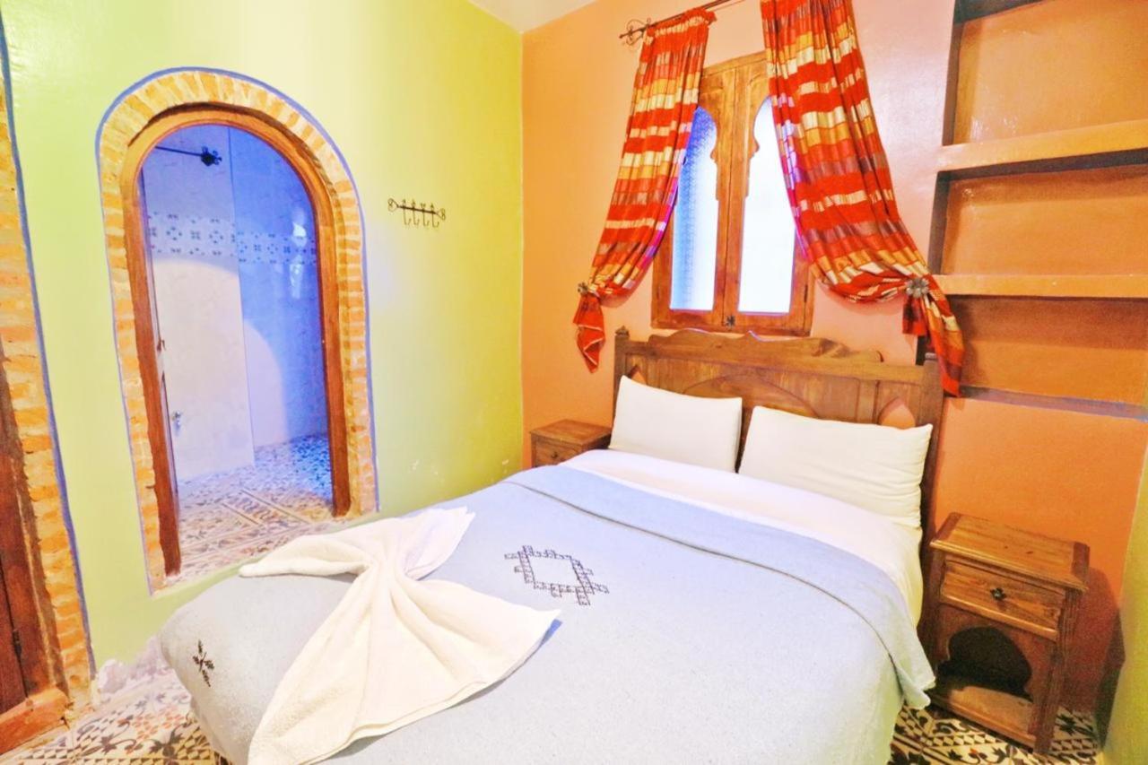 Aymane Rooftop Budget Panoramic Hotel Чефчауен Екстериор снимка